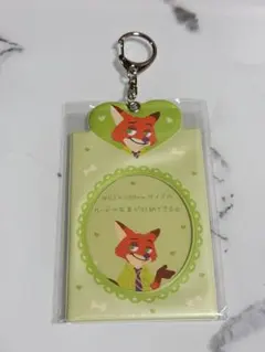 ディズニー、ズートピア、ニック・ワイルド キーホルダー付きカードホルダー