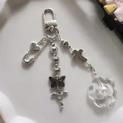 お花*韓国ビーズストラップY2K*コレクトブック