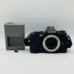 OLYMPUS OM-D E-M5II ブラック ボディ ジャンク バッテリー付 OLYMPUS OM-D EM-5 ジャンク扱い - メルカリ