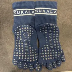 ほぼ未使用　ピラティスソックス SUKALA リントスル