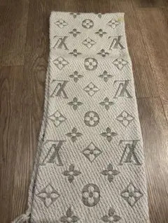 ルイ・ヴィトン グレー マフラー