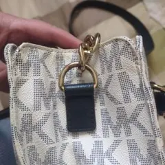 マイケルコースショルダーバッグ