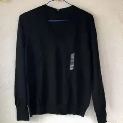 ユニクロ　レディース ニット　エクストラファインメリノ　ブラック Vネック　M