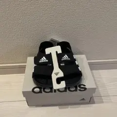 adidas キッズ用サンダル　新品未使用　ブラック/ホワイト 140