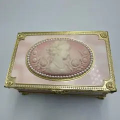 Roberta by APA 1848 カメオブローチ Roberta by APA 1848 カメオブローチ Vintage Giovanni APA