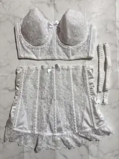 セモアブライダルインナー E65 / 64