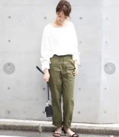 ベイカーパンツ　カーキ　サイドベルト付き　カーゴパンツ
