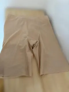 ユニクロ　AIRism シェイパーショーツ　サポートタイプ　 Mサイズ ベージュ