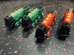 Brio 鉄道玩具 347 529 緑 赤 4両セット