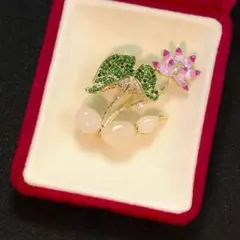 高級感 蓮の花 ブローチ エレガント ジュエリー 上品 レディース