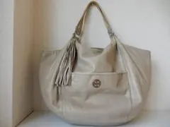 本革☆ビッグサイズ☆トリーバーチ☆肩掛けOK☆トートバッグ ラメベージュ