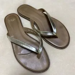 UGG ブラウン フラットサンダル