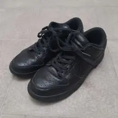 Nike ブラック スニーカー