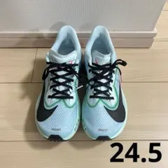 ズームフライ6 ZOOM FLY6 24cm 改良されたナイキ ズーム フライ 6でトレーニングやレースをスピード