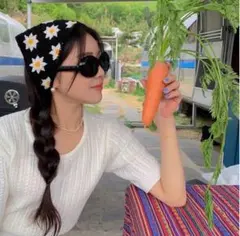 バブーシュカ ヘアバンド 三角巾 韓国 人気 おしゃれ デイジーのサムネイル