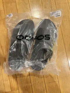 OOFOS OOAHH M7/W9 黒色サンダル