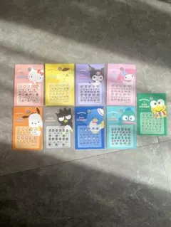 サンリオ　ダイソー　ネイルシール