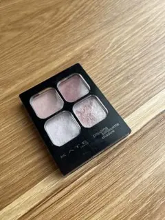 KATE ポッピングシルエットシャドウ　モーヴポップ