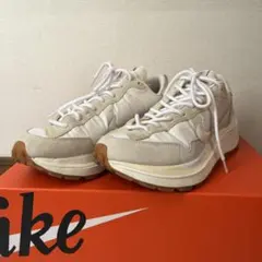 Nike Sacai スニーカー ホワイト/ベージュ