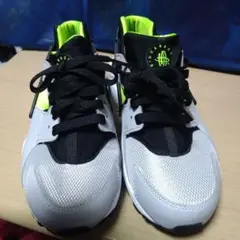 NIKE ハラチラン グレー　ブラック　ライム