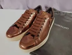 2025年最新】TOM FORD スニーカーの人気アイテム - メルカリ