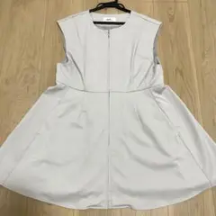 【極美品】earth ペプラムジレ