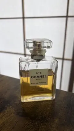 CHANEL N°5 Eau de Parfum