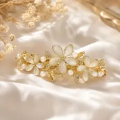 パールフラワーヘアクリップ バレッタ バネ式 髪留め ゴールド 8.5cm