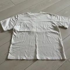 白　半袖Tシャツのサムネイル