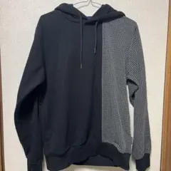 フード付き黒とチェック柄パーカー L