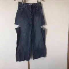 UNIQLO Uカットアウトデザイン デニム