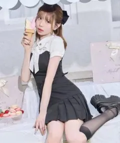 michellmacaron モノグラムプリーツワンピース - メルカリ