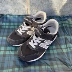 ニューバランス17cm 値引き◡̈*.。