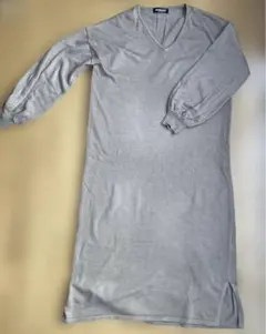 マタニティ　授乳可能 ベージュ Vネック 長袖ニットワンピース