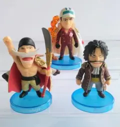 ワンピースコレクション　フィギュア　白ひげ　ロジャー　赤犬　セット