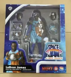 MAFEX No.127 LeBron James レブロン・ジェームズ - メルカリ