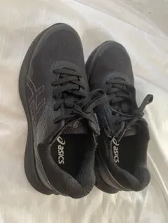 asics ブラック 23㎝　美品のサムネイル