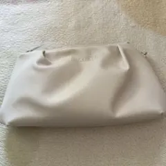 新品未使用　DECORTE ホワイト ポーチ 中型