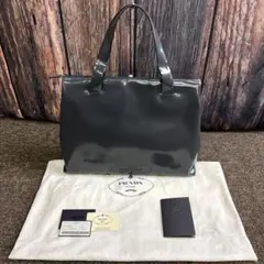 プラダ PRADA エナメルトートバッグ B8564
