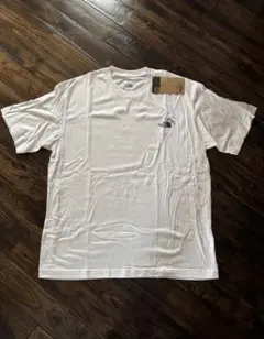 THE NORTH FACE ホワイト Tシャツ 花刺繍