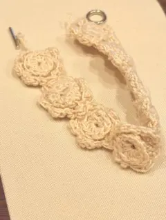 かぎ針編み花モチーフブレスレット