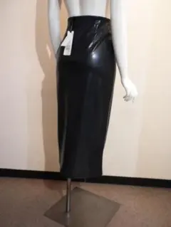 新品25SS◇リナシメントの定番人気！カッコいい黒エコレザー”タイト