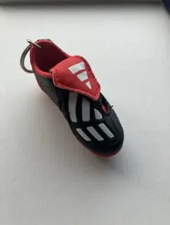 adidas キーホルダー　プレデターのサムネイル