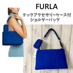 pium ショルダーバッグ