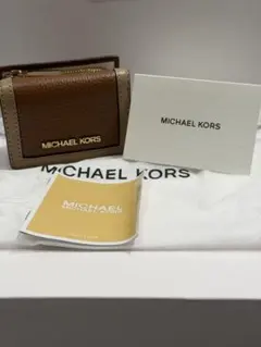 Item thumbnail for item 7621d5a4-9df4-4a2c-9917-392451108b6e