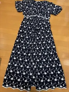ZARA ネイビー花柄刺繍半袖ロングワンピース