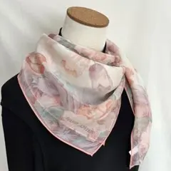 3-26.美品 HARDY AMIES 春の花モチーフ　薄手シルクスカーフのサムネイル