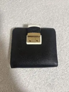 FURLA 二つ折り　財布