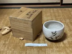 金井正　牙白磁彫文花瓶　師人間国宝清水卯一 金井正 牙白磁彫文花瓶 師人間国宝清水卯一