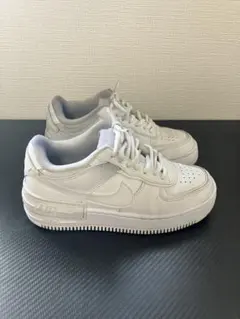 NIKE AIR FORCE 1 ホワイト スニーカー